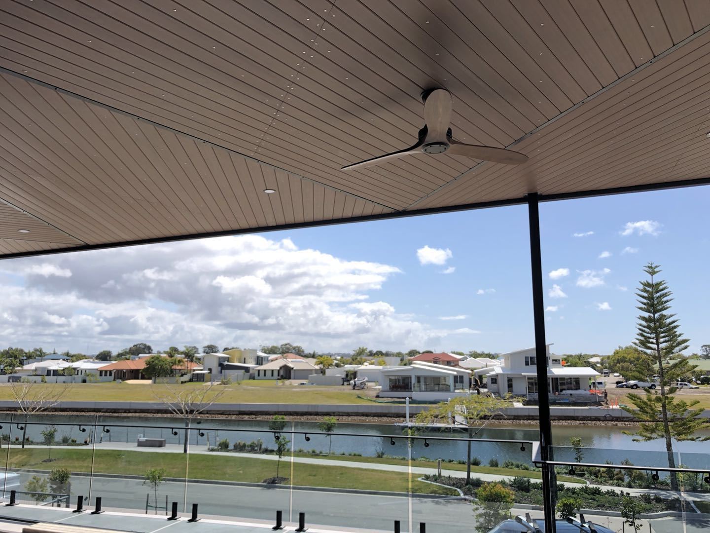 وضعیت بازار WPC- 广州圆航-第 3 组-张丽霞