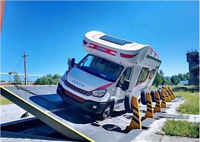 پوشش قایق های ضد آب در برابر اشعه ماوراء بنفش